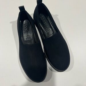 Ecco Elegant Black Loafers